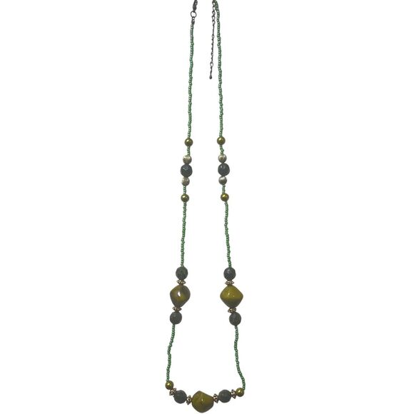 Long Green Bead Necklace, Vintage Y2K, Approx 33", Multi Shades of Green - Picture 6 of 6